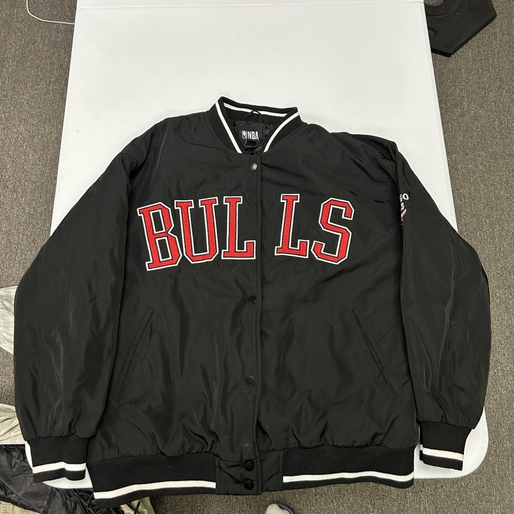 NBA Chicago Bulls Bomber Jacket Mens S Black Varsity Snap Front Windbreaker